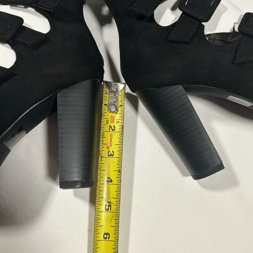 NIB!Olivia Jorgensen "Murray" 7 Buckles - Back Zipper - Pee a Boo Toe - Size 9 - Picture 6 of 14